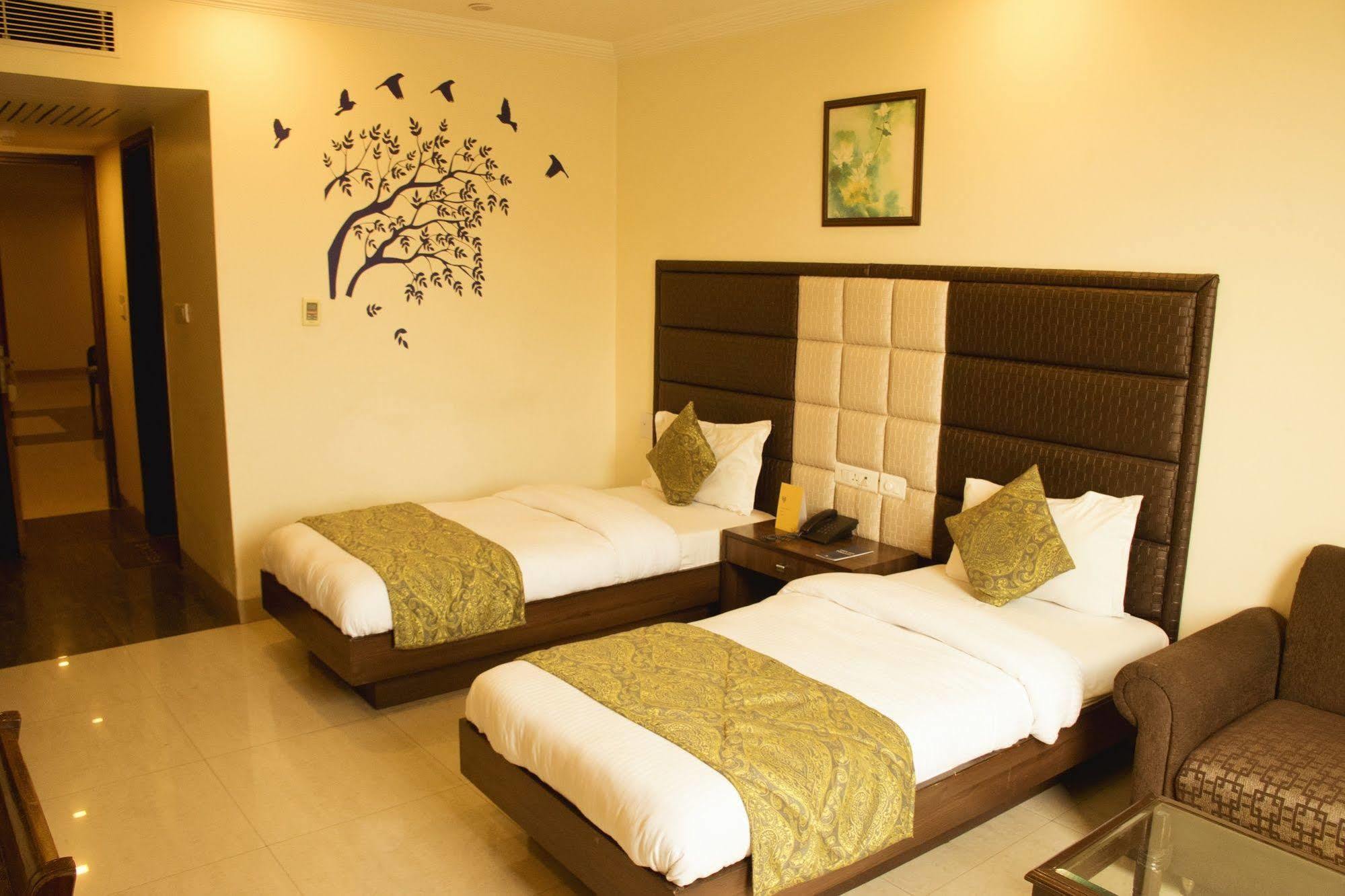 Fabhotel Aaykay Model Town อัมริตสา ภายนอก รูปภาพ